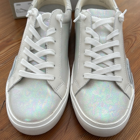 Dolce Vita Zina Opal Metallic Leather - Picture 5 of 5